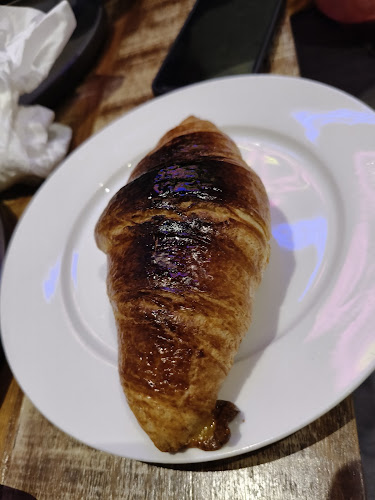 Frisky Goat Bakery Cafe - Gastronomi dan perhotelan