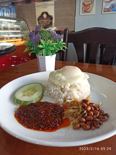 Comentarii opinii despre Intan's Oven Bakery & Cafe