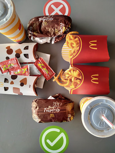 McDonald's Petrajaya DT - Gastronomi dan perhotelan