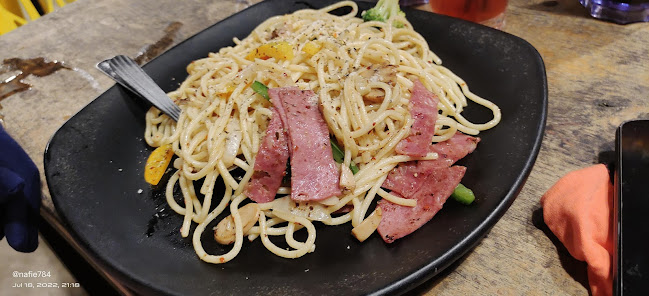 Kiosk 1,2,3 & 4,Tmn Awam Batu Buruk, 20400 Kuala Terengganu, Terengganu