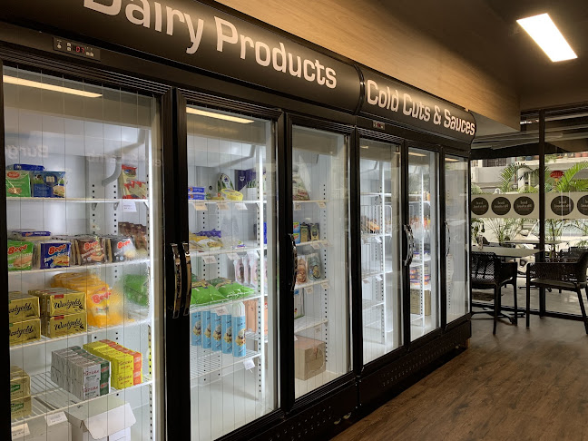 Comentarii opinii despre Food Merchant Cafe & Retail