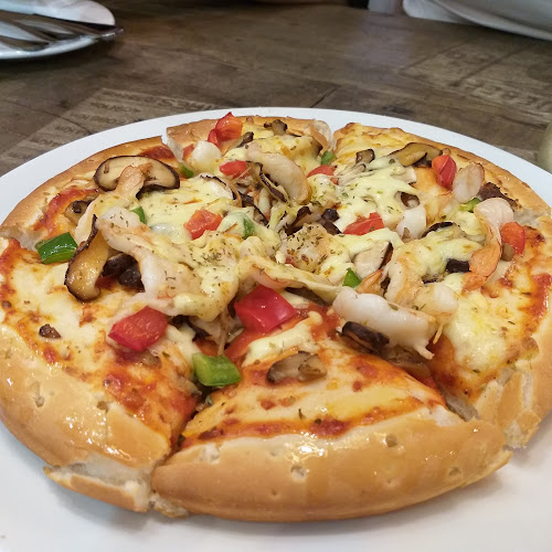 Vivo Pizza AEON Mall Bandaraya Melaka - Gastronomi dan perhotelan