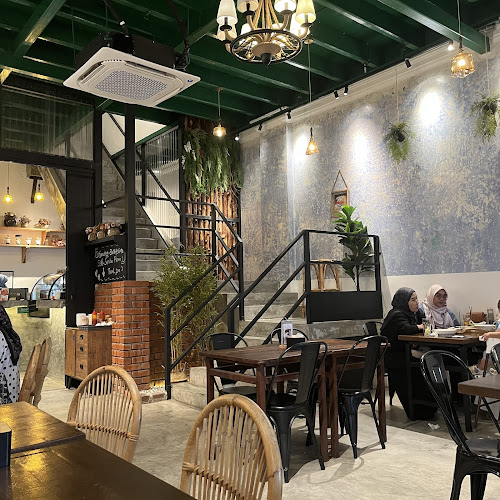 Opinii despre DoSomething-De Only Cafe în Ipoh - Gastronomi dan perhotelan