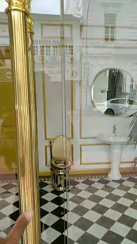 Beso Rosado - George Town