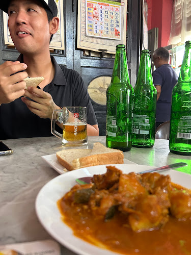 Comentarii opinii despre Sinhalese Bar