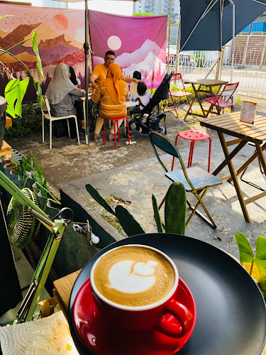 Moaci Street Cafe - Gastronomi dan perhotelan