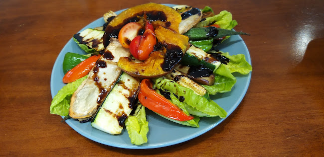 Seed Wholesome Dining - Gastronomi dan perhotelan