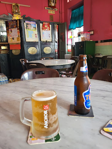 Sinhalese Bar - Gastronomi dan perhotelan