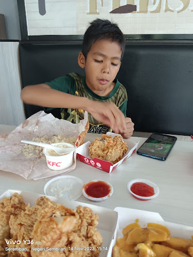 KFC Wisma Gerakan - Gastronomi dan perhotelan