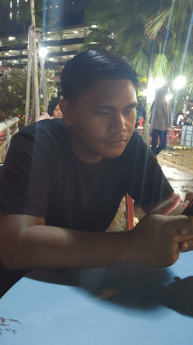 Comentarii opinii despre Nasi Lemak Kampung Morten River Line