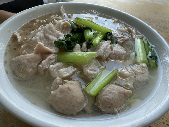 Opinii despre Kedai Kopi Melanian 2 (金沙园生肉面) în Kota Kinabalu - Gastronomi dan perhotelan