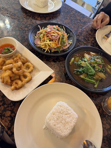 Phad Thai Restaurant - Gastronomi dan perhotelan