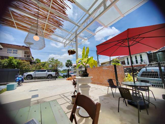 Woopin Kuching 湖滨鱼面 - Kuching