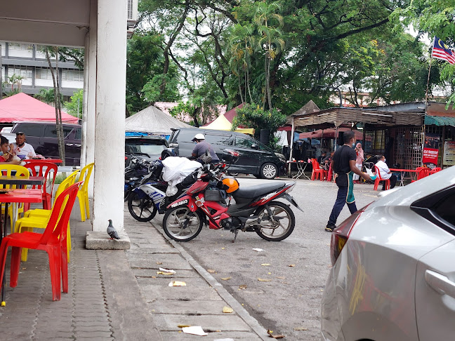 Kedai Makan Tepi Longkang