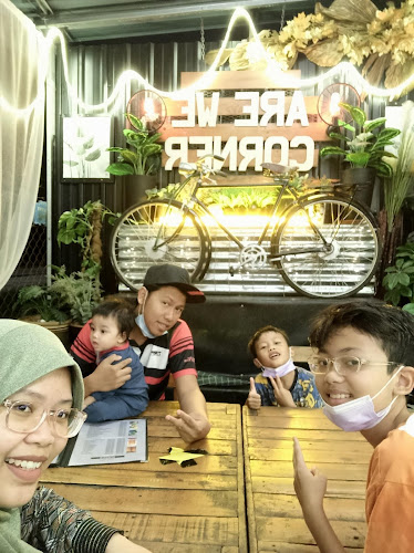 Comentarii opinii despre Restoran Are We Corner