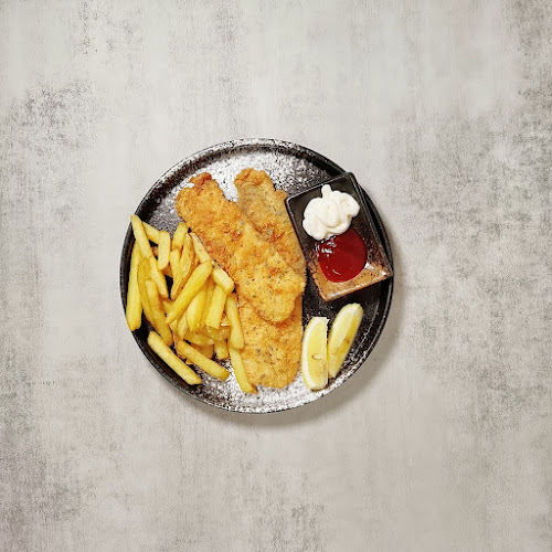 Opinii despre Jasper Cafe în Sitiawan - Gastronomi dan perhotelan