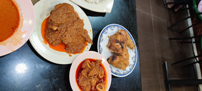 Ratha Curry Fish Head - Gastronomi dan perhotelan