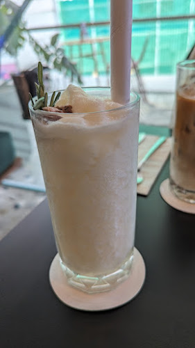 V88 Cafe & Bar Starhill - Gastronomi dan perhotelan