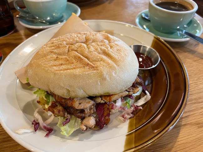 Opinii despre Common Man Coffee Roasters - Kuala Lumpur în Kuala Lumpur - Gastronomi dan perhotelan