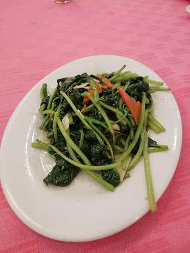 Rainbow Seafood Restaurant - Gastronomi dan perhotelan