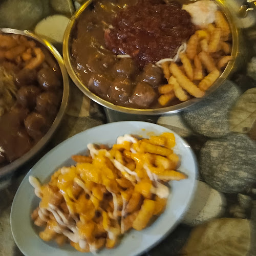 Opinii despre Haji Street Kitchen în Miri - Gastronomi dan perhotelan