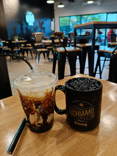 Richiamo Coffee, Taiping - Gastronomi dan perhotelan