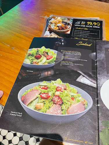 Opinii despre WE FUSION 2.0 în Kuching - Gastronomi dan perhotelan