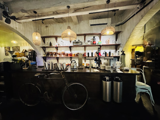 Hup Ho Trading Co - Gastronomi dan perhotelan