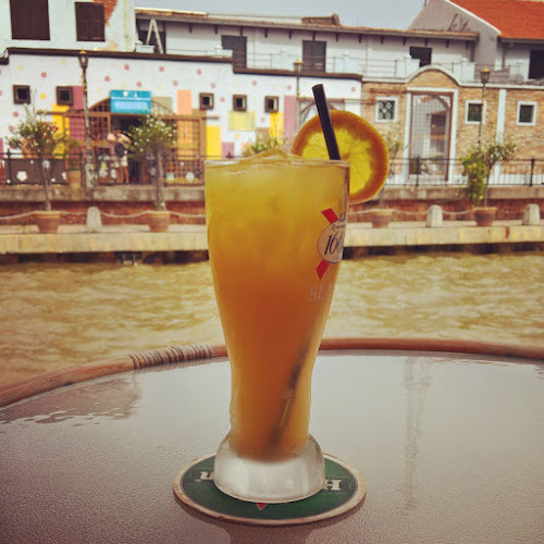 Comentarii opinii despre 90 Riverside Cafe