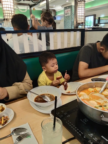 Comentarii opinii despre Johnny's Restaurant AEON Bukit Raja