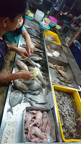 Opinii despre Restoran Lumut Ikan Bakar în Lumut - Gastronomi dan perhotelan