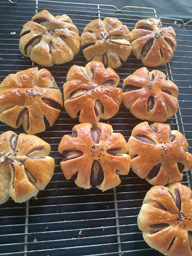 Rumah Kek & Roti by Ollylily Sweets & Treats - Gastronomi dan perhotelan