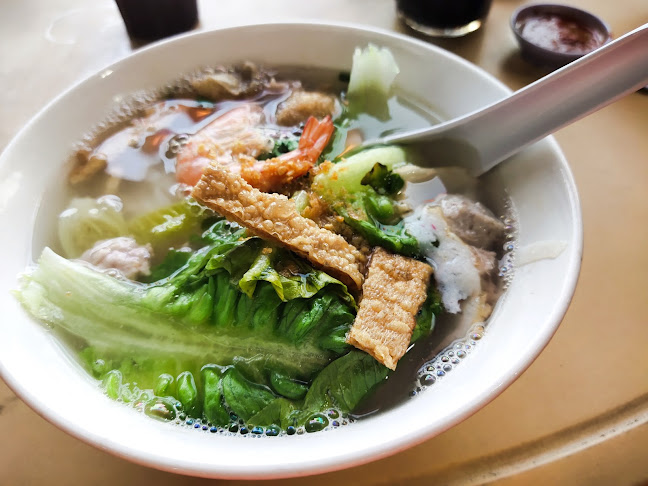 Comentarii opinii despre Pusat Makan Taman Tasik (Food Centre )