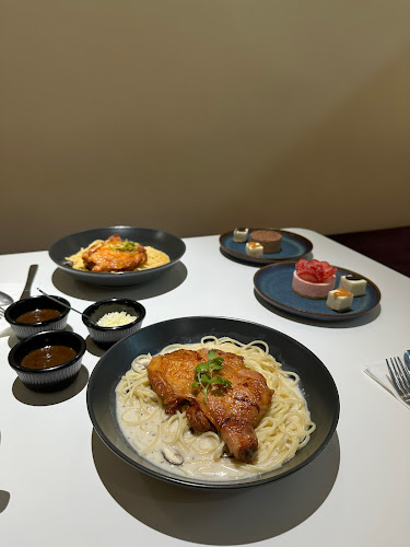 Pasta Ohsem & Purple Monkey