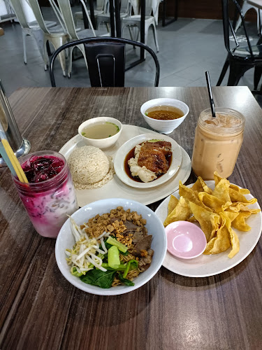 Opinii despre Dayang Sarawak Corner Cafe în Putrajaya - Gastronomi dan perhotelan