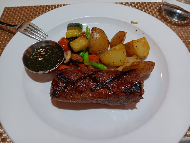 Maria's Steak Cafe • Sunway - Gastronomi dan perhotelan