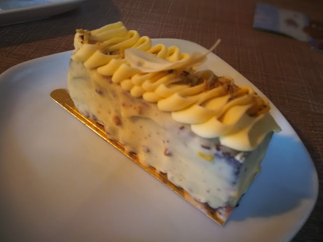 Dolce - Gastronomi dan perhotelan