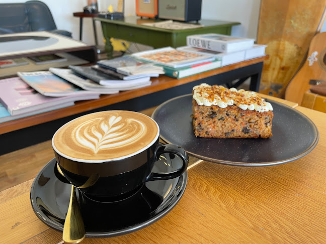 Comentarii opinii despre Locals Only