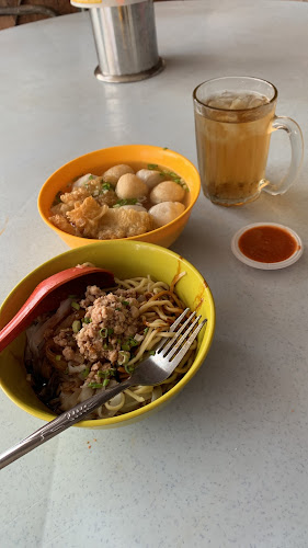 Restoran Lee Koon（利群鱼丸粉） - Seremban