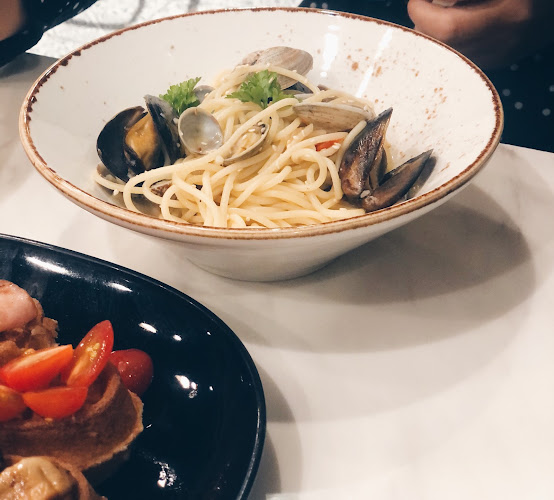 Marketplace Waffle Bar & Cafe - Ipoh