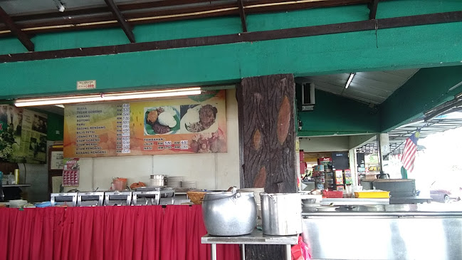 Opinii despre Warung Nasi Lemak Pak Ayob Warisan în Shah Alam - Gastronomi dan perhotelan