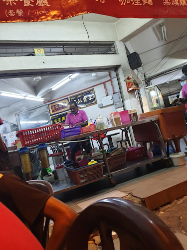 Opinii despre Kedai Kopi Taman Eng Ann 興利茶冰室 în Klang - Gastronomi dan perhotelan