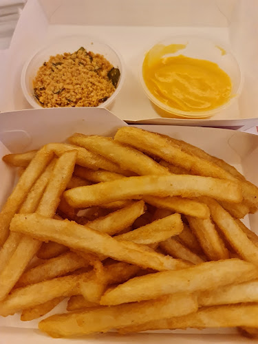 Comentarii opinii despre KFC DA MEN MALL