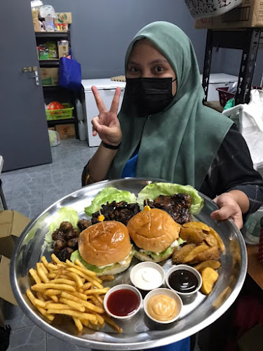 Victorian Street Burger Foodtruck - Labuan