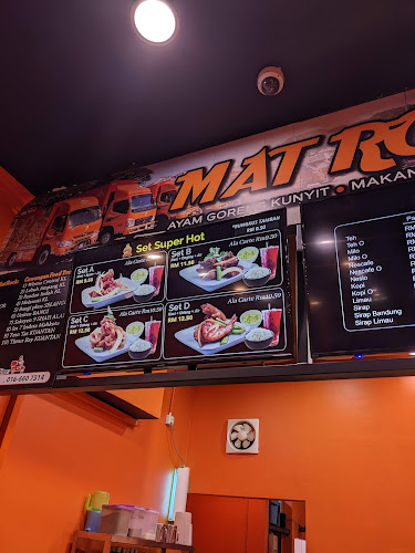 Mat Rock Special Ayam Goreng Kunyit Seksyen 7 Shah Alam