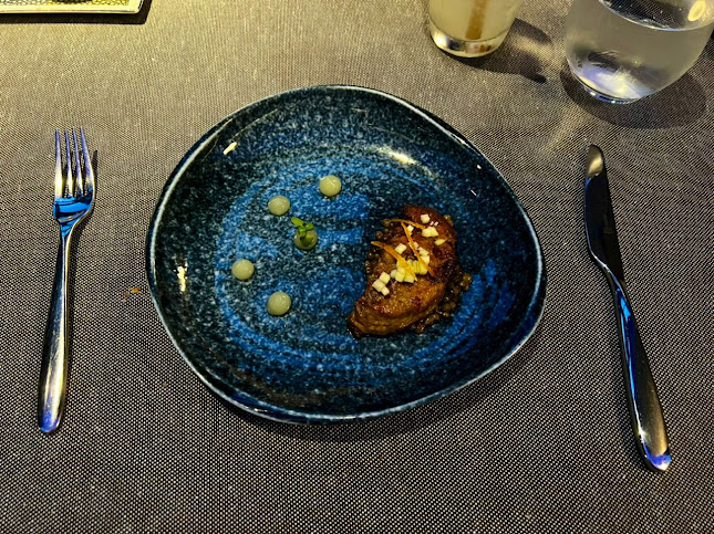 Sabayon at EQ - Gastronomi dan perhotelan