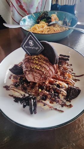 DoSomething-De Only Cafe - Gastronomi dan perhotelan