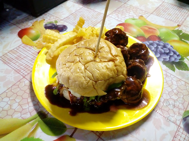 Manniza Burger Kukus