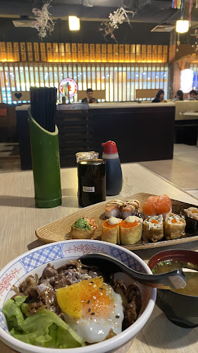 Sushi Tie Wisma Sanyan - Gastronomi dan perhotelan