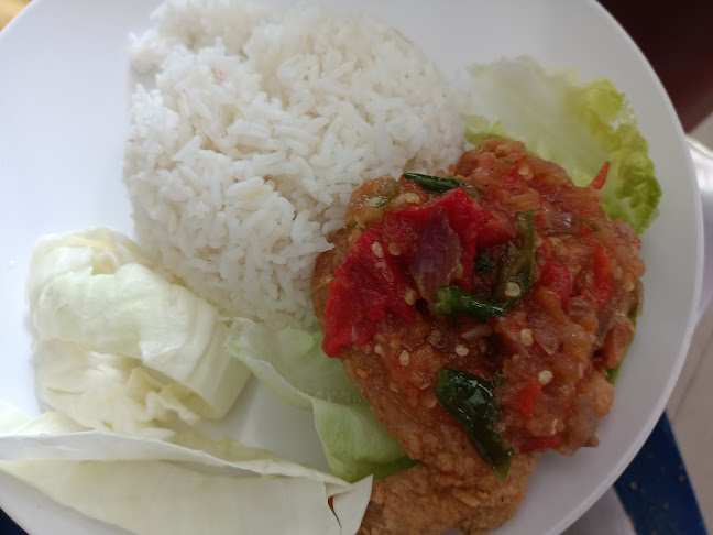 Opinii despre Port Makan Sedap în Jerantut - Gastronomi dan perhotelan